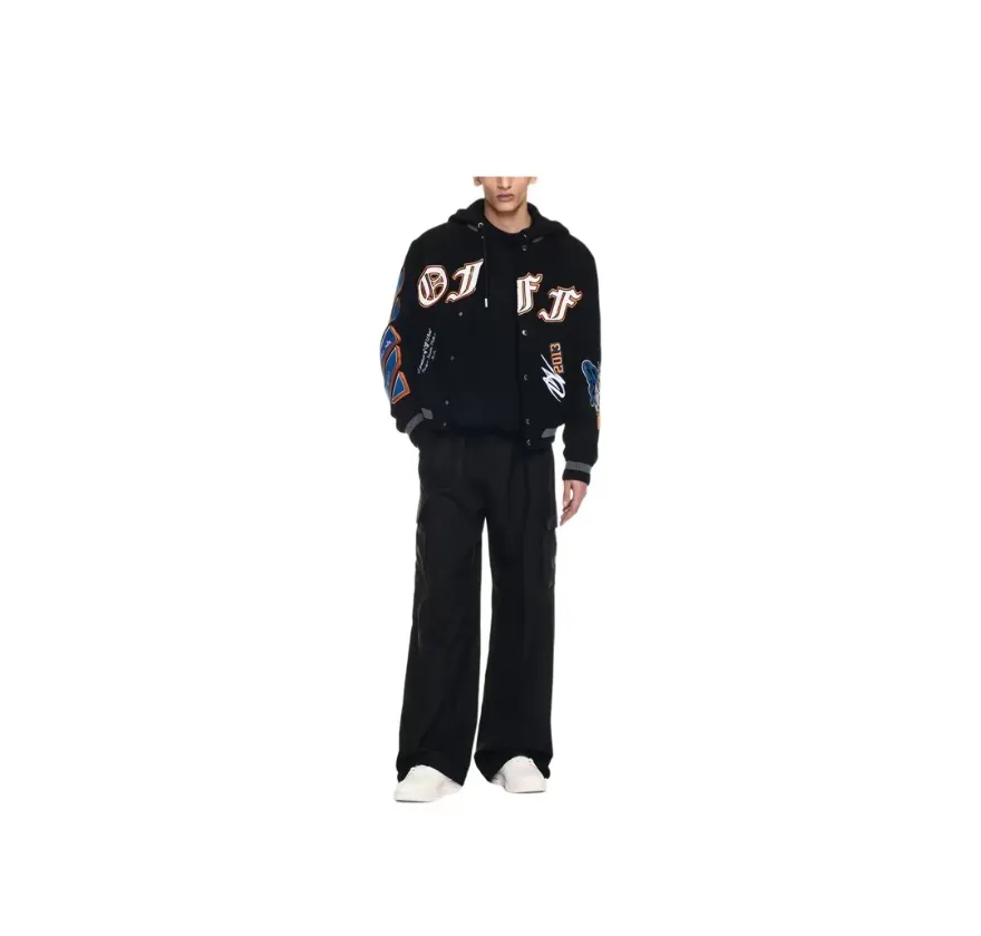 ♻️💯Reference model picture for the upper body❤️Top tested version off white Heavy embroidery patchwork leather high temperature hot crystal diamond baseball uniform male and female couple star same style (⚠ Original button molding and customization, patch embroidery and color matching) Original packaging and original label🔍 Full set of accessories customized, packaging elevators are purchased from the original factory, all hardware parts are molded and customized, and the fabric color components are restored one to one The fabric is made of 65% wool, 15% natural silk, 10% spandex and 10% velvet, mixed and custom-woven. The total weight is more than 900 grams! And the most important thing is its color fastness, it will never fade! -The embroidery uses an imported towel embroidery machine. Each pattern is first embroidered on the fabric, and then engraved with an infrared laser, and then fixed with a sewing machine. The whole garment is labeled in many places, one is flat embroidered, and the large pattern on the back is directly embroidered on it. This dress has 4 different embroidery techniques⚠ -The sleeves are all made of two-layer pebbled fabric, which is processed, shaped, colored, washed, and the texture retains the original grain structure! Thick, plump and round! -The processing technology is extremely complex, the pieces are neatly spliced ​​and aligned, and the entire garment has precise wiring density. Gender-neutral style. Loose version. Self-conscious quality control. Details determine success or failure. Size: S M L XL P: 680